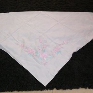 New silk embroidery scarf